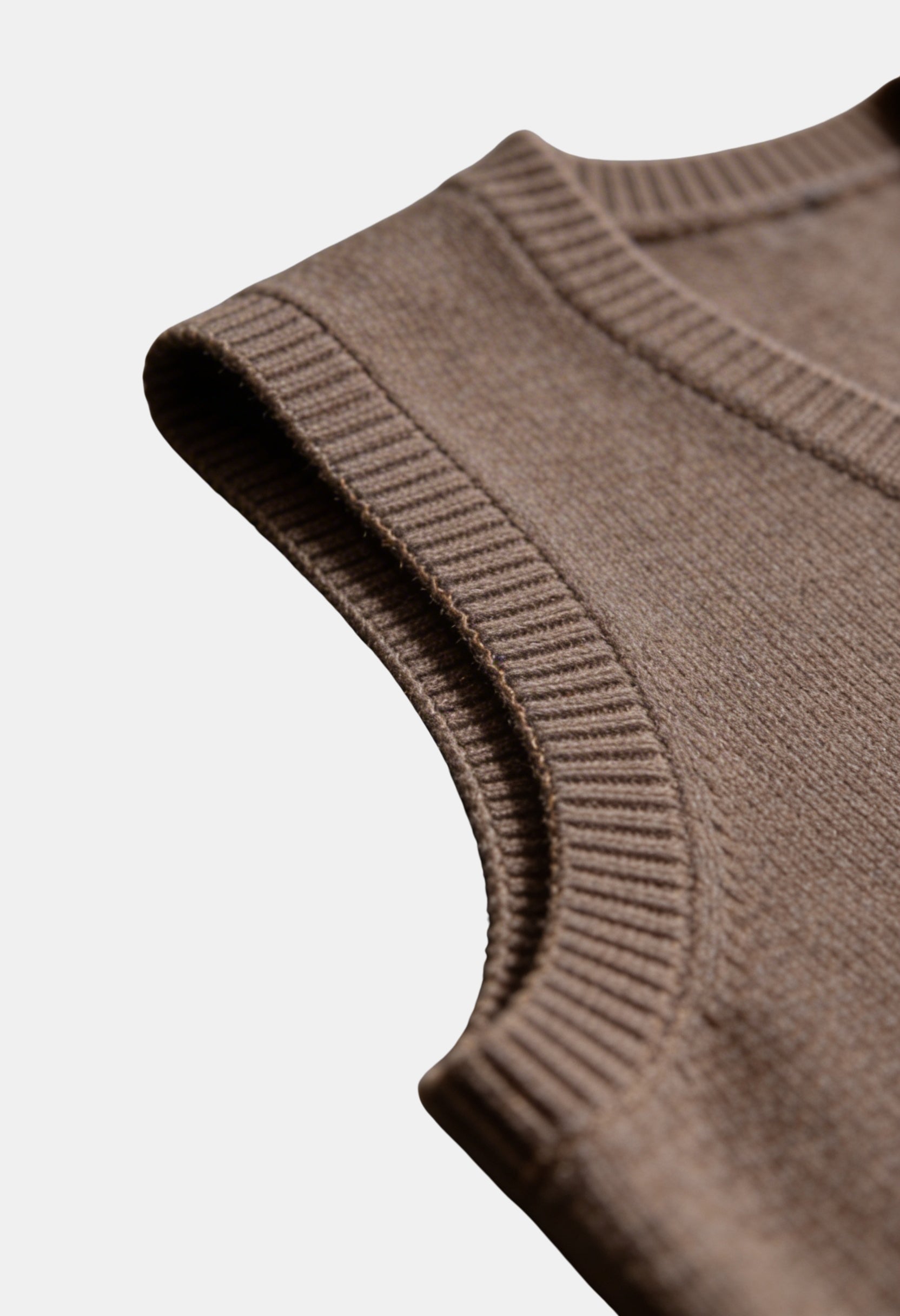 Polished Men’s Ribbed Knit Vest