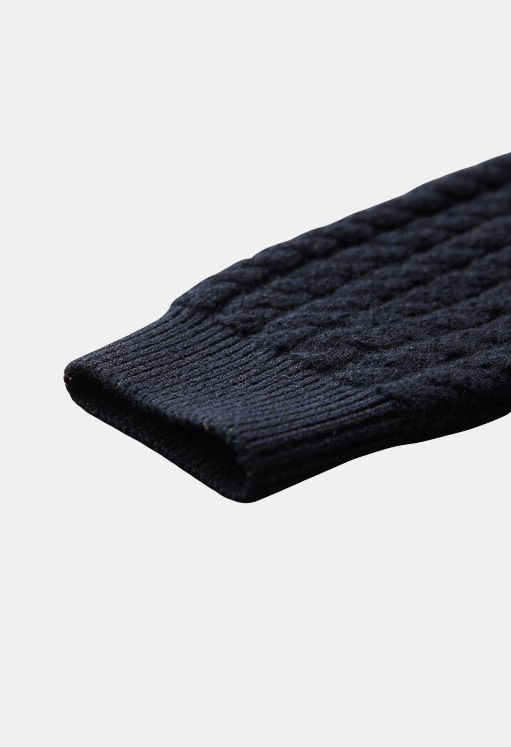 Refined Men’s Cable Knit Jumper