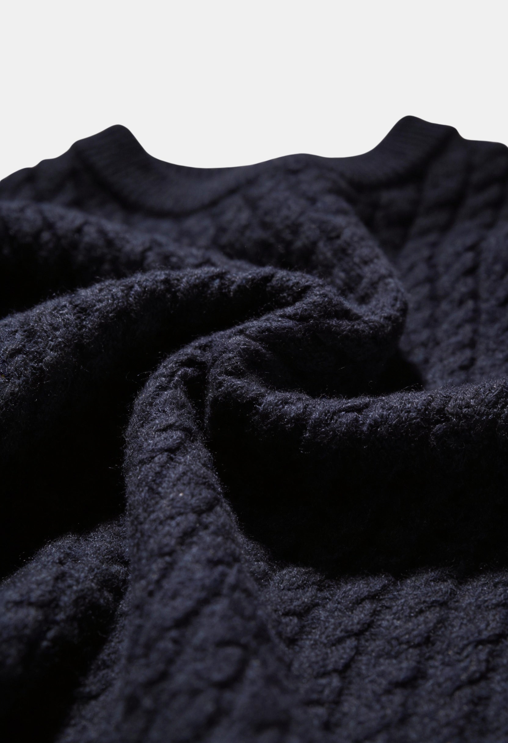 Refined Men’s Cable Knit Jumper