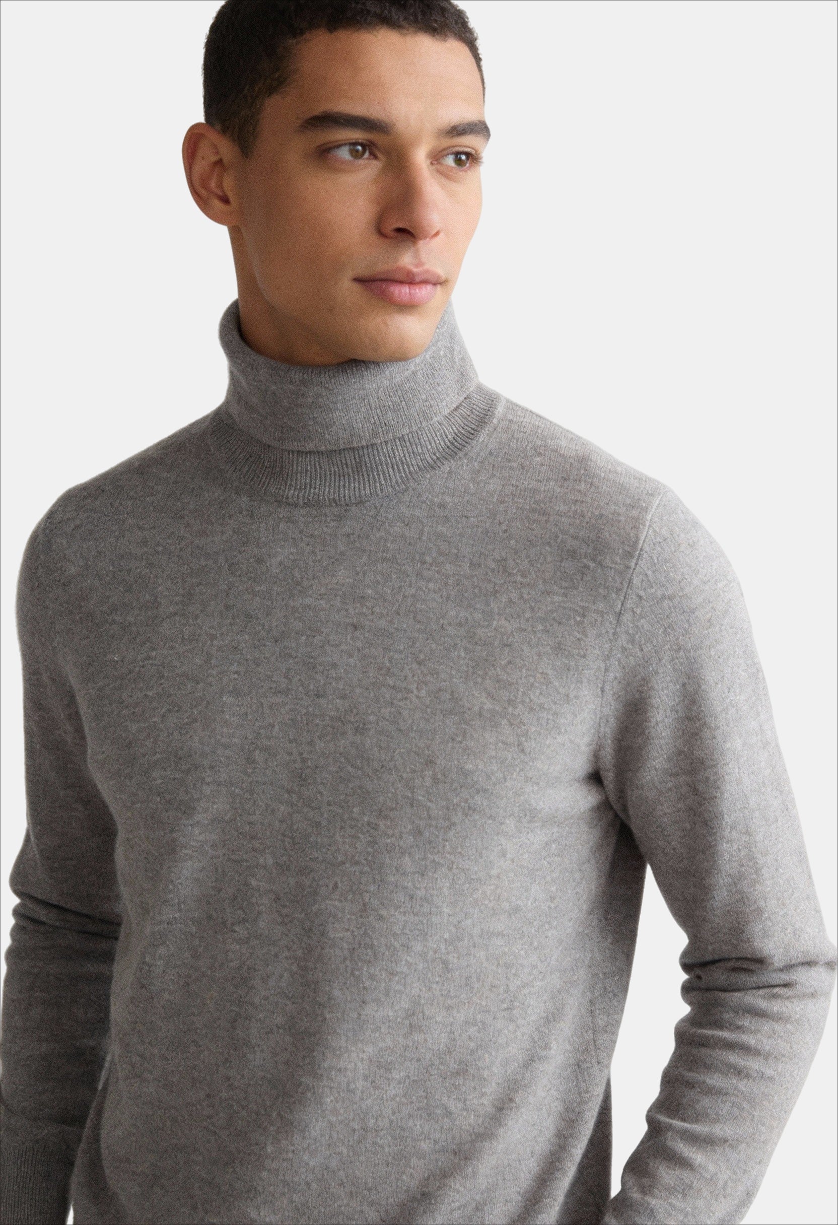Elegant Men’s Merino Wool Turtleneck Jumper