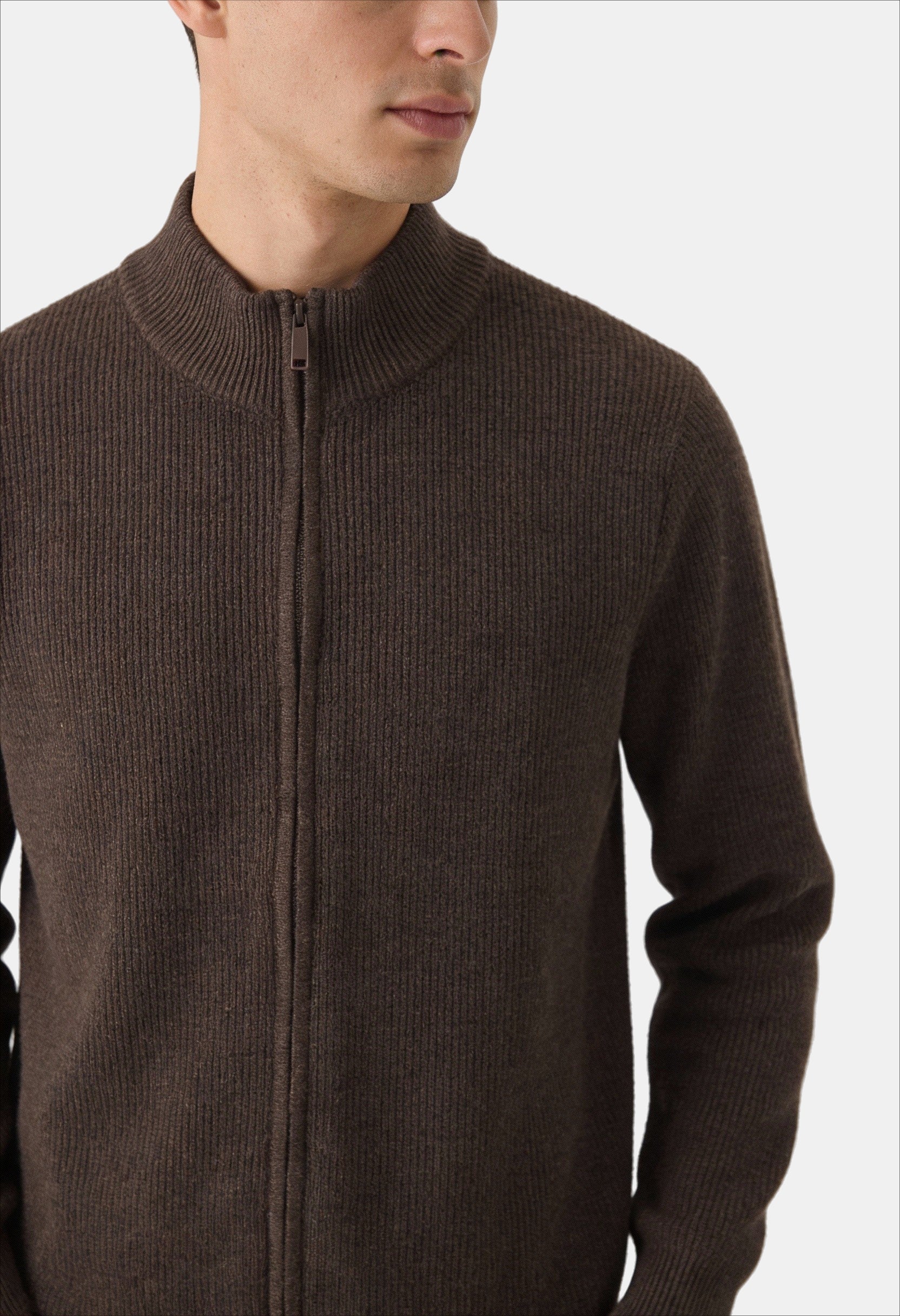 Refined Men’s Zip-Up Wool Sweater